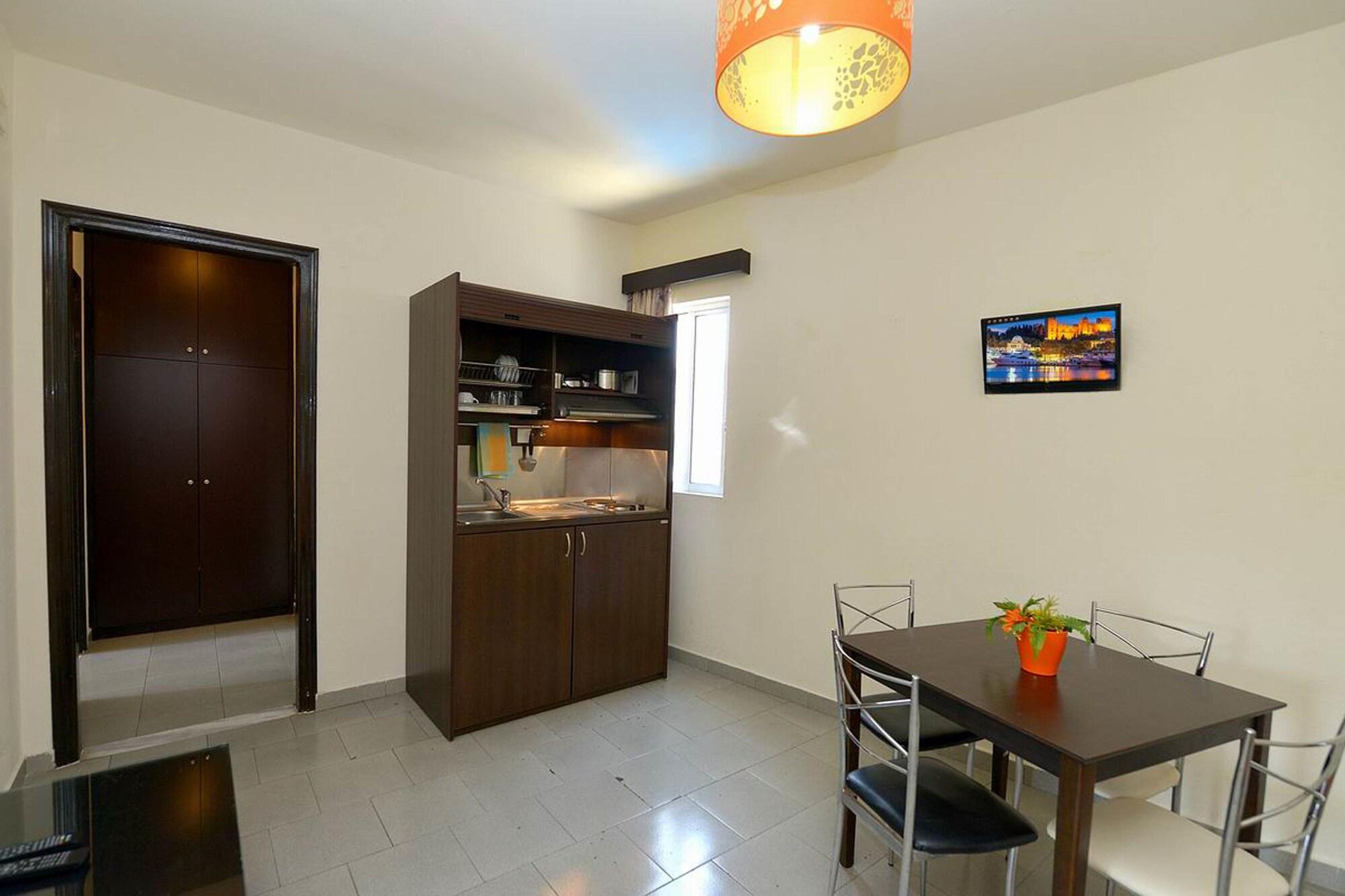 Ialysos City Hotel ภายนอก รูปภาพ
