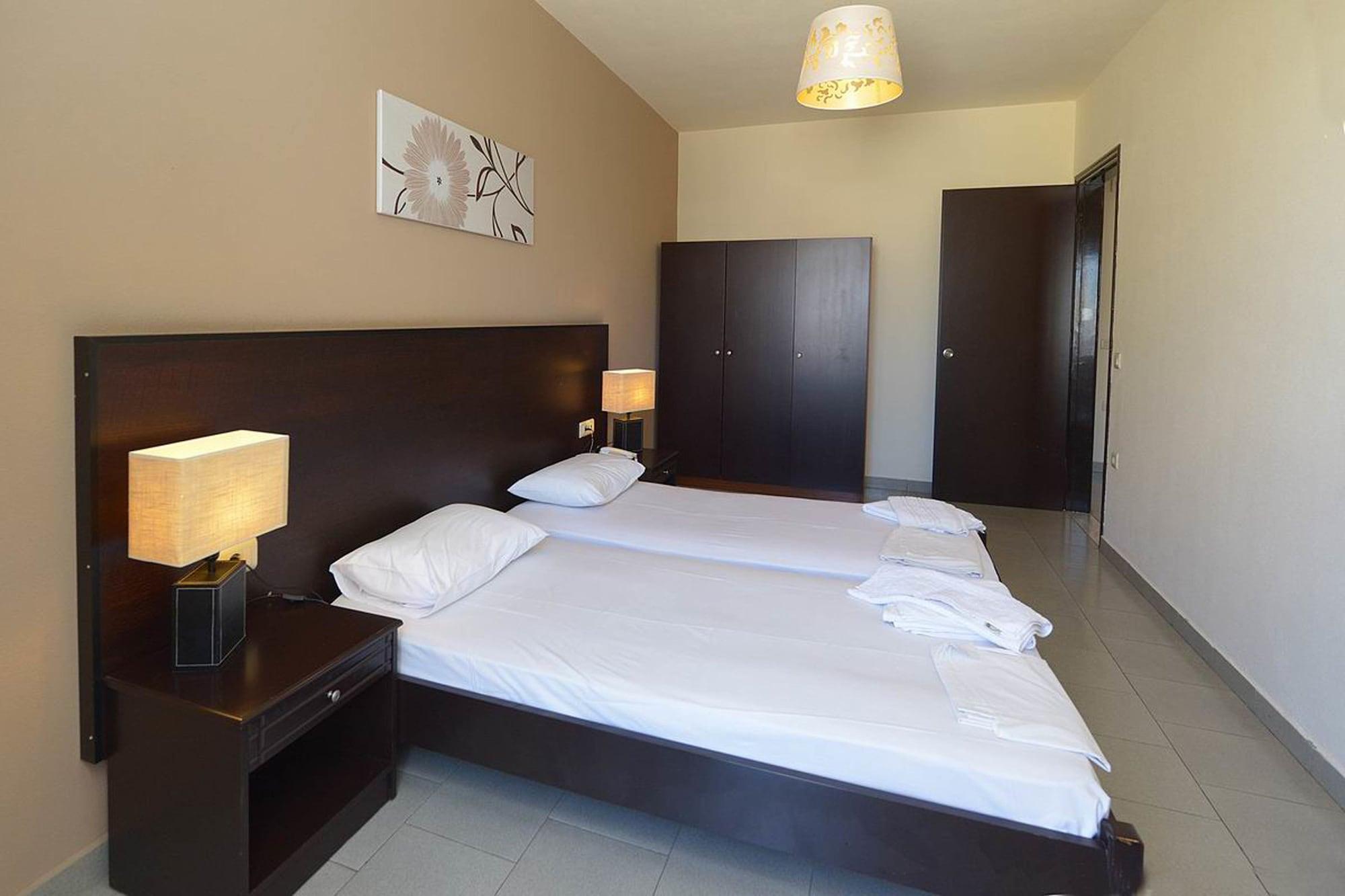 Ialysos City Hotel ภายนอก รูปภาพ