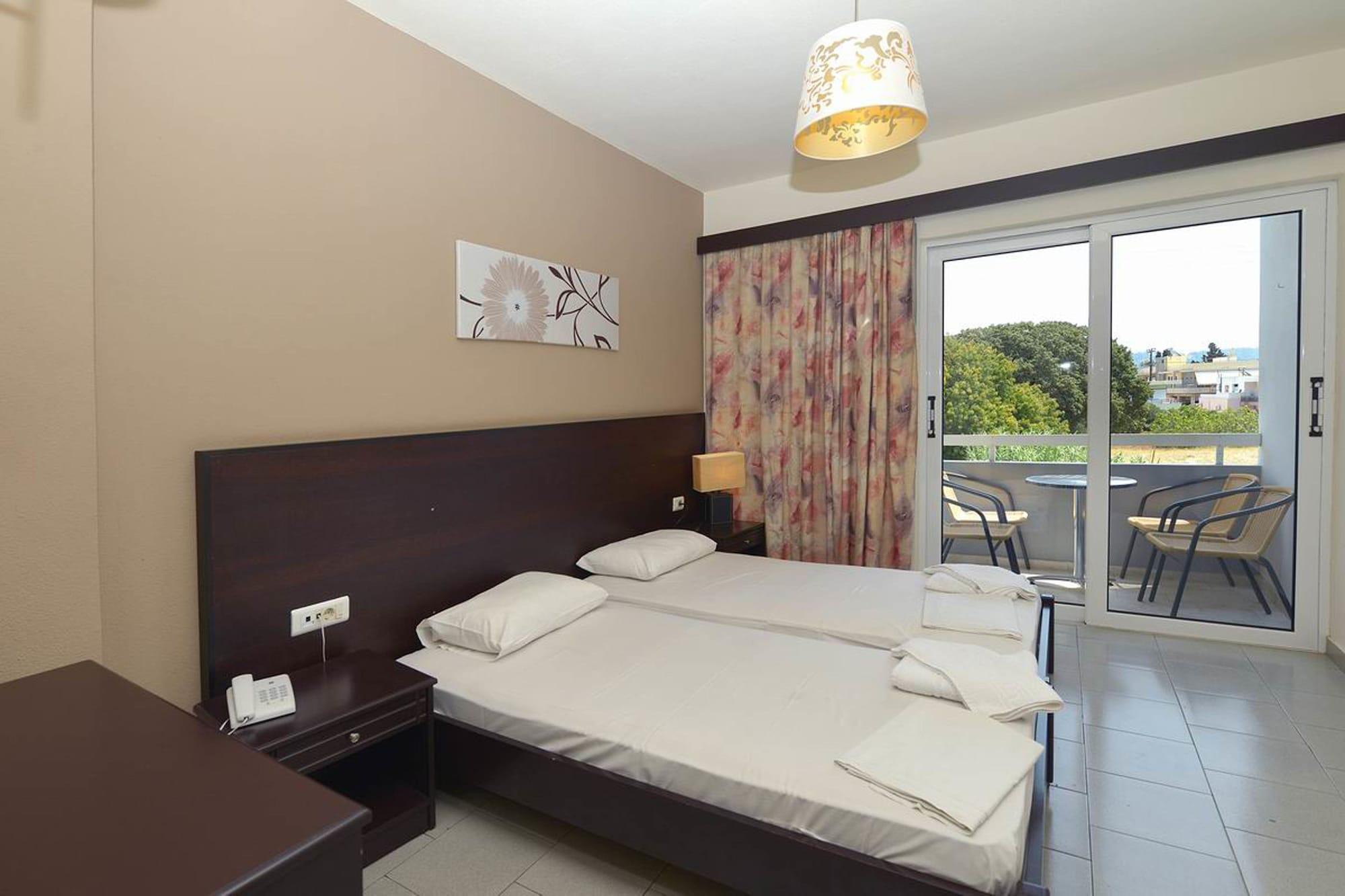 Ialysos City Hotel ภายนอก รูปภาพ