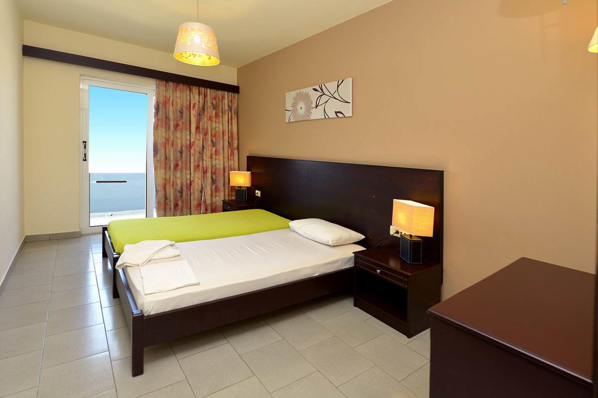 Ialysos City Hotel ภายนอก รูปภาพ