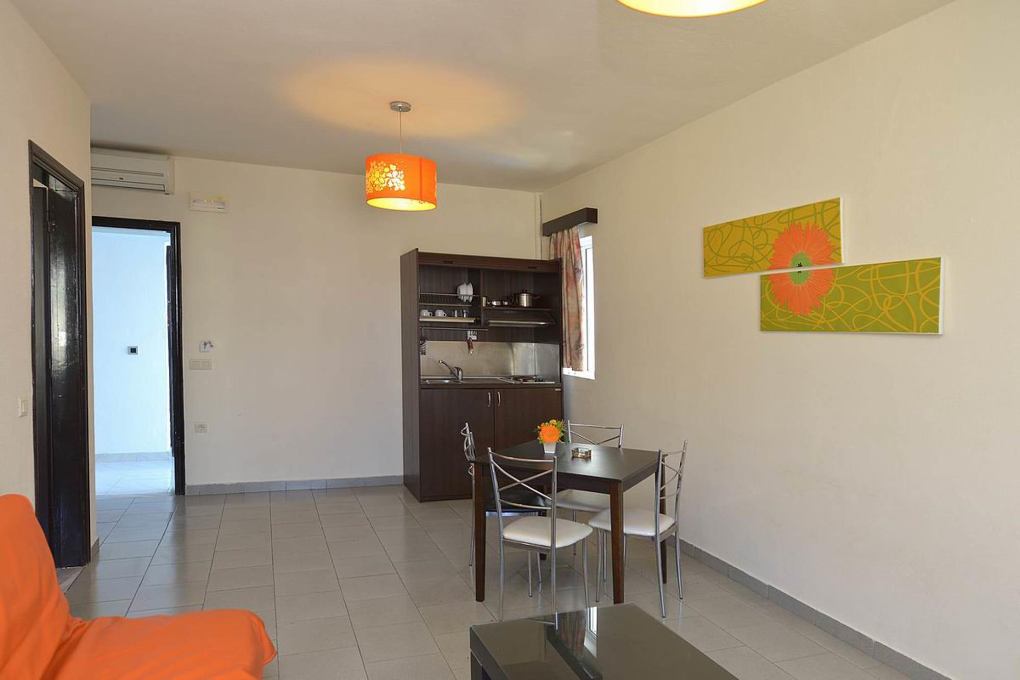 Ialysos City Hotel ภายนอก รูปภาพ