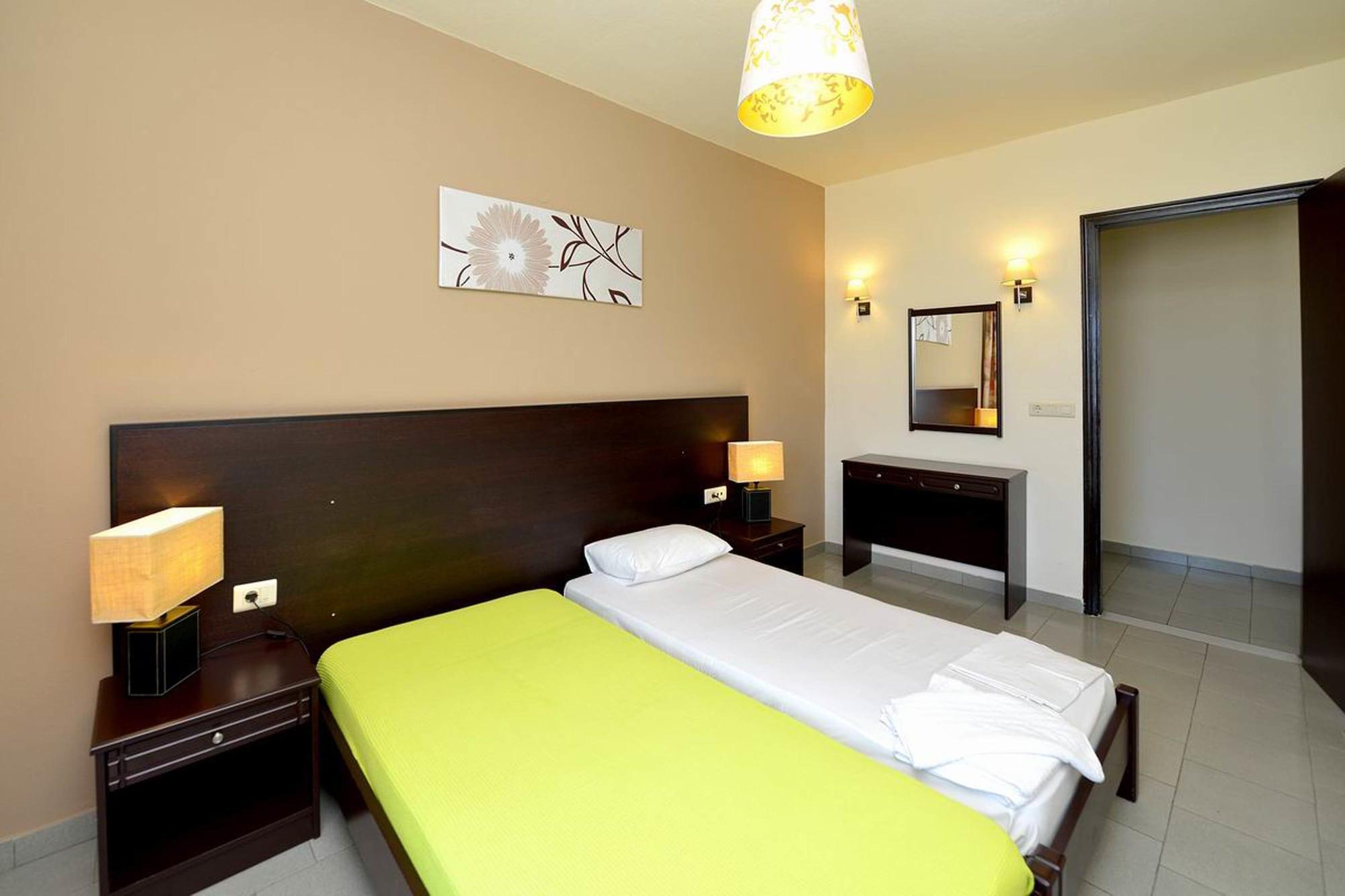 Ialysos City Hotel ภายนอก รูปภาพ