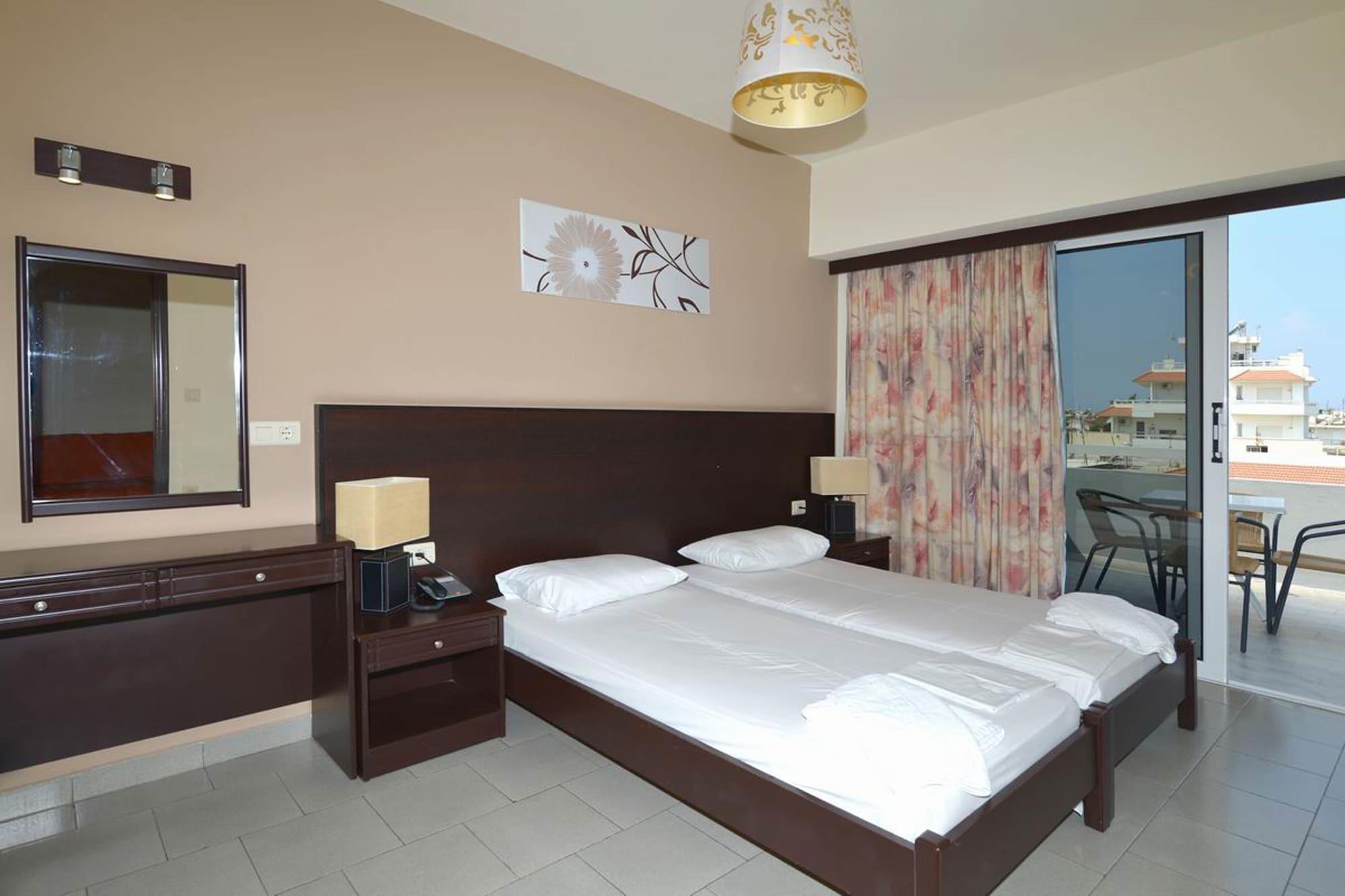 Ialysos City Hotel ภายนอก รูปภาพ