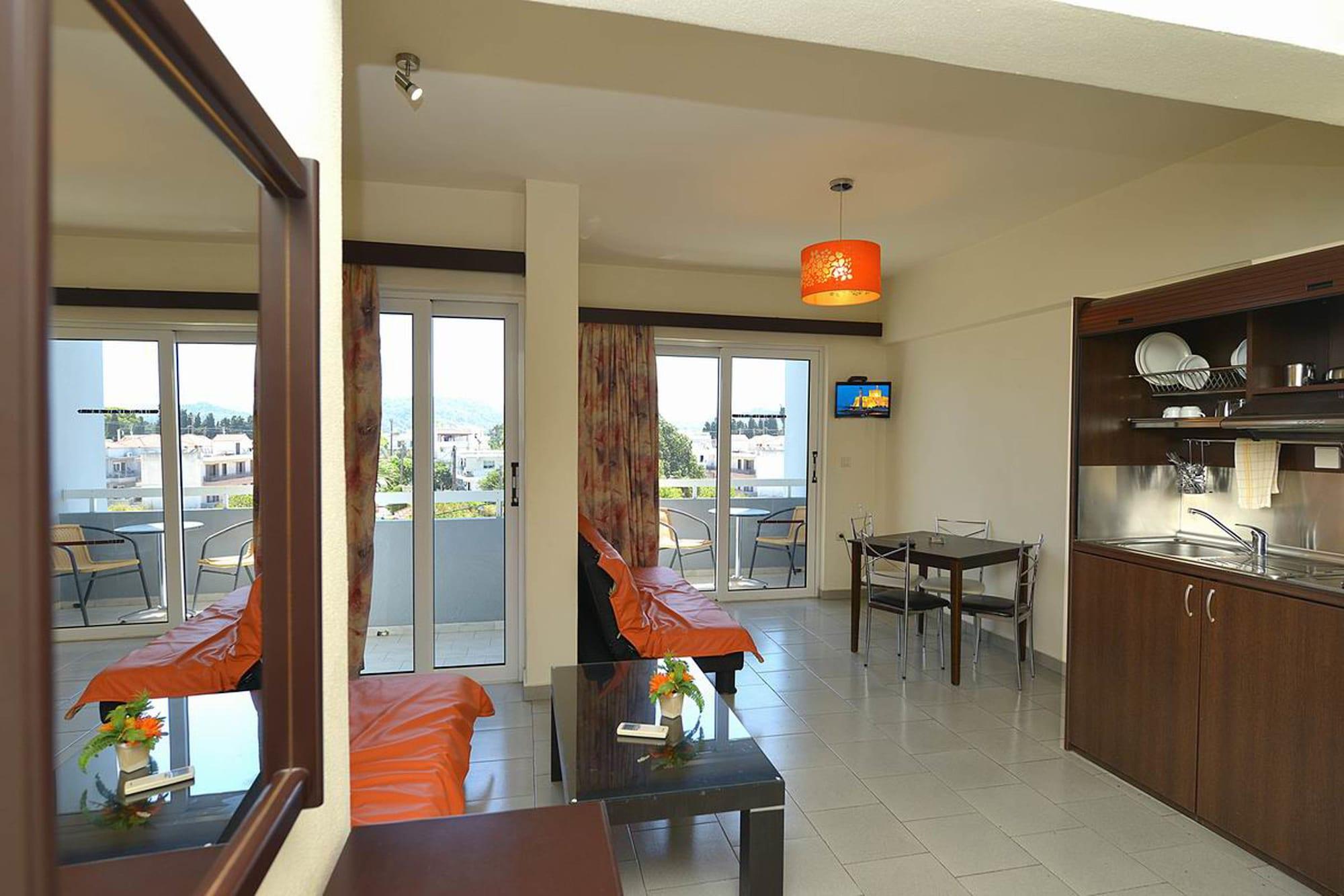 Ialysos City Hotel ภายนอก รูปภาพ