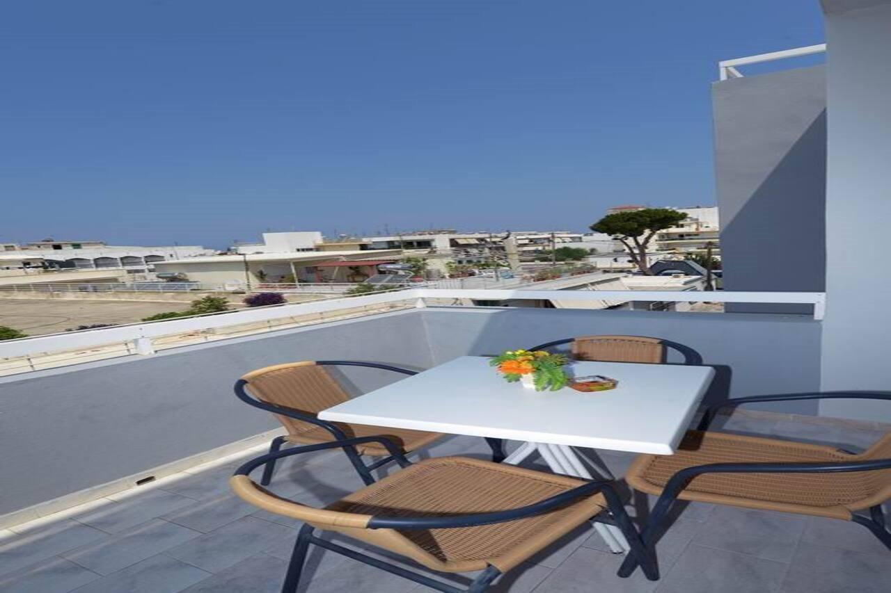 Ialysos City Hotel ภายนอก รูปภาพ