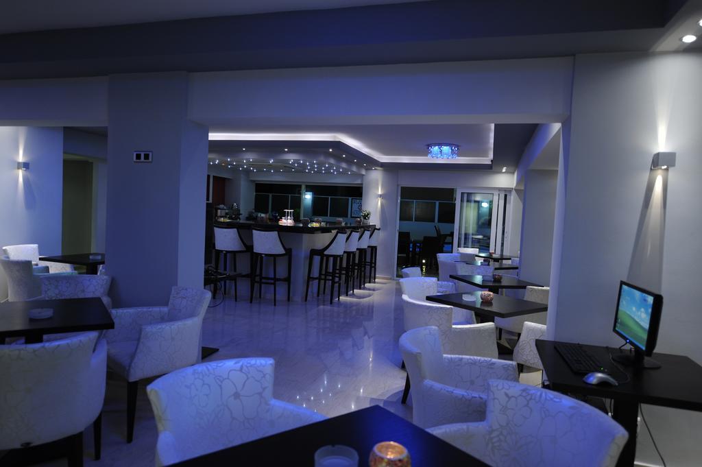 Ialysos City Hotel ภายนอก รูปภาพ