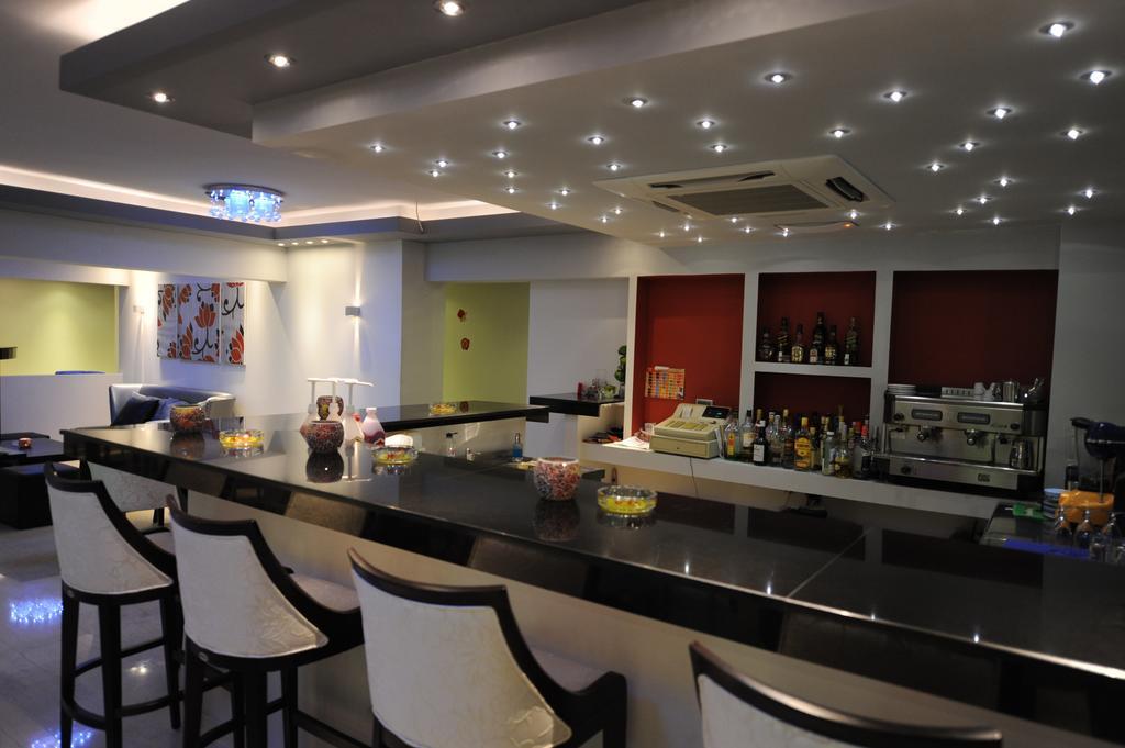 Ialysos City Hotel ภายนอก รูปภาพ