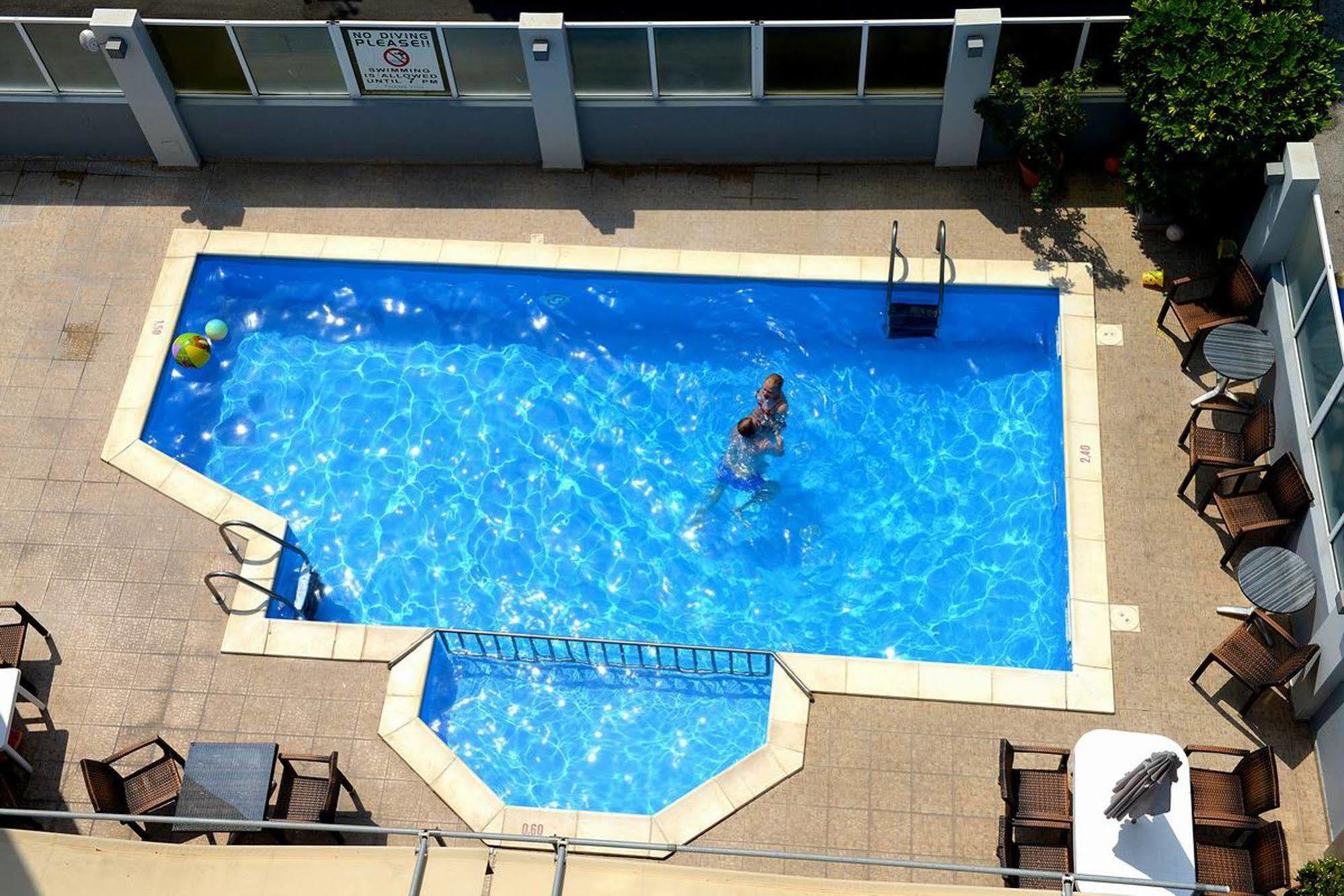 Ialysos City Hotel ภายนอก รูปภาพ