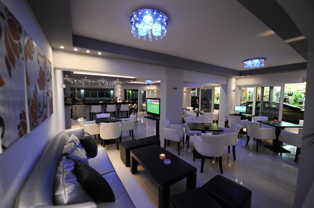 Ialysos City Hotel ภายนอก รูปภาพ